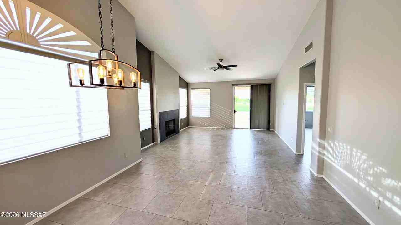 64528 E Wind Ridge Cir - Photo 4 of 17