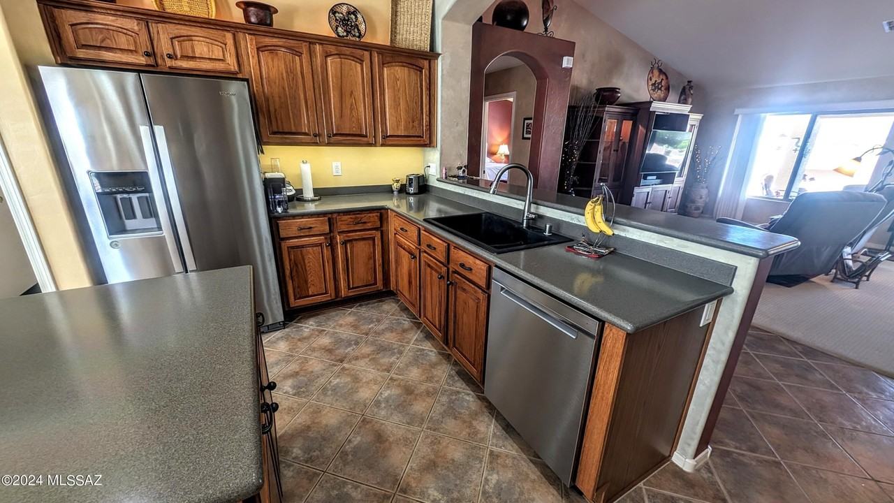 39019 S Moonwood Dr - Photo 6 of 29