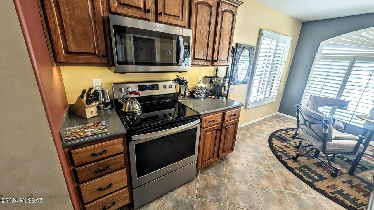 39019 S Moonwood Dr - Photo 7 of 29