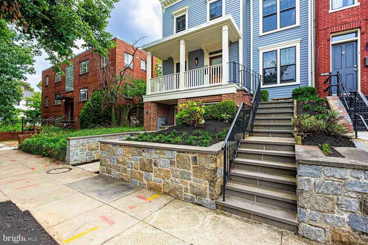 325 D St Se - Photo 2 of 50