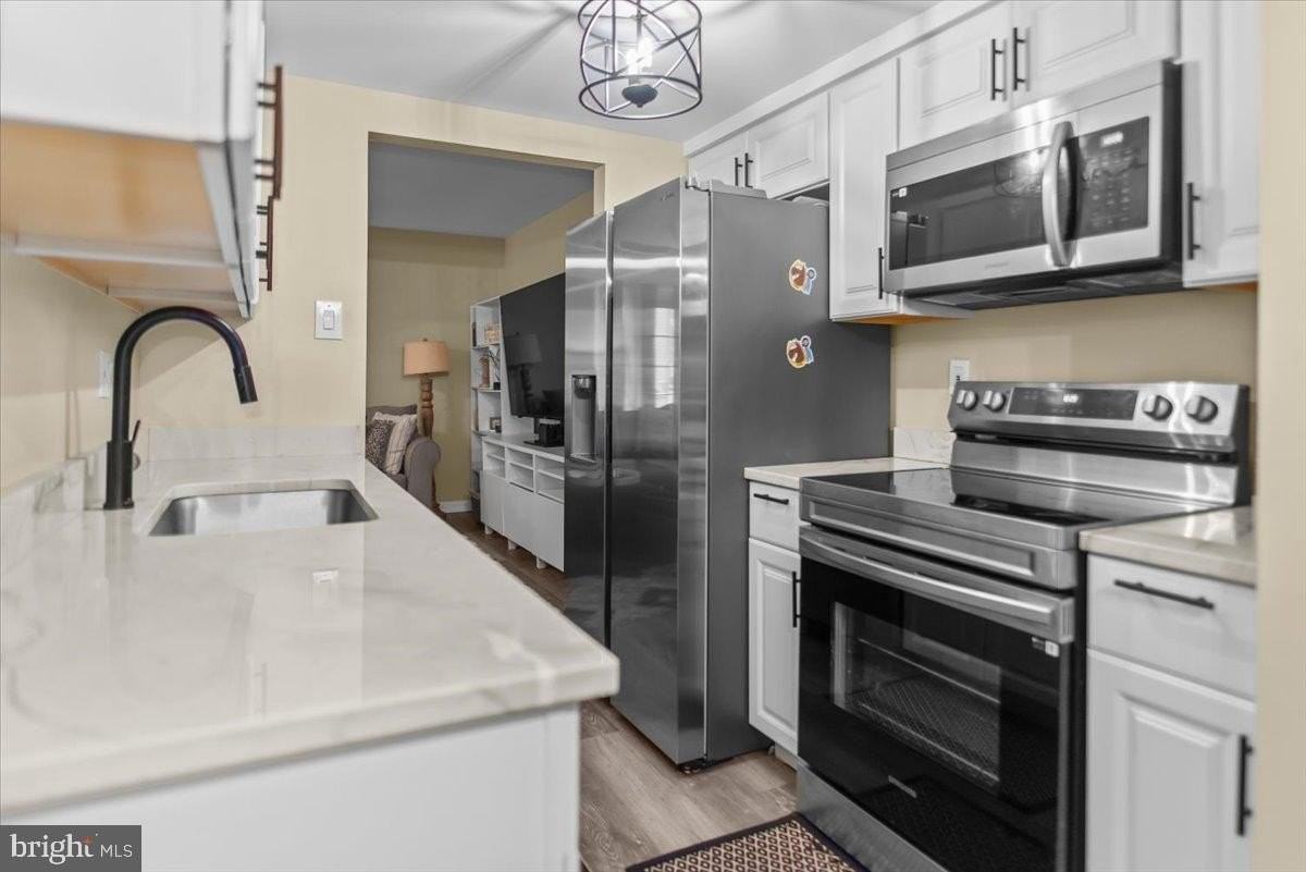 1754 Castleford Sq #172 - Photo 4 of 16