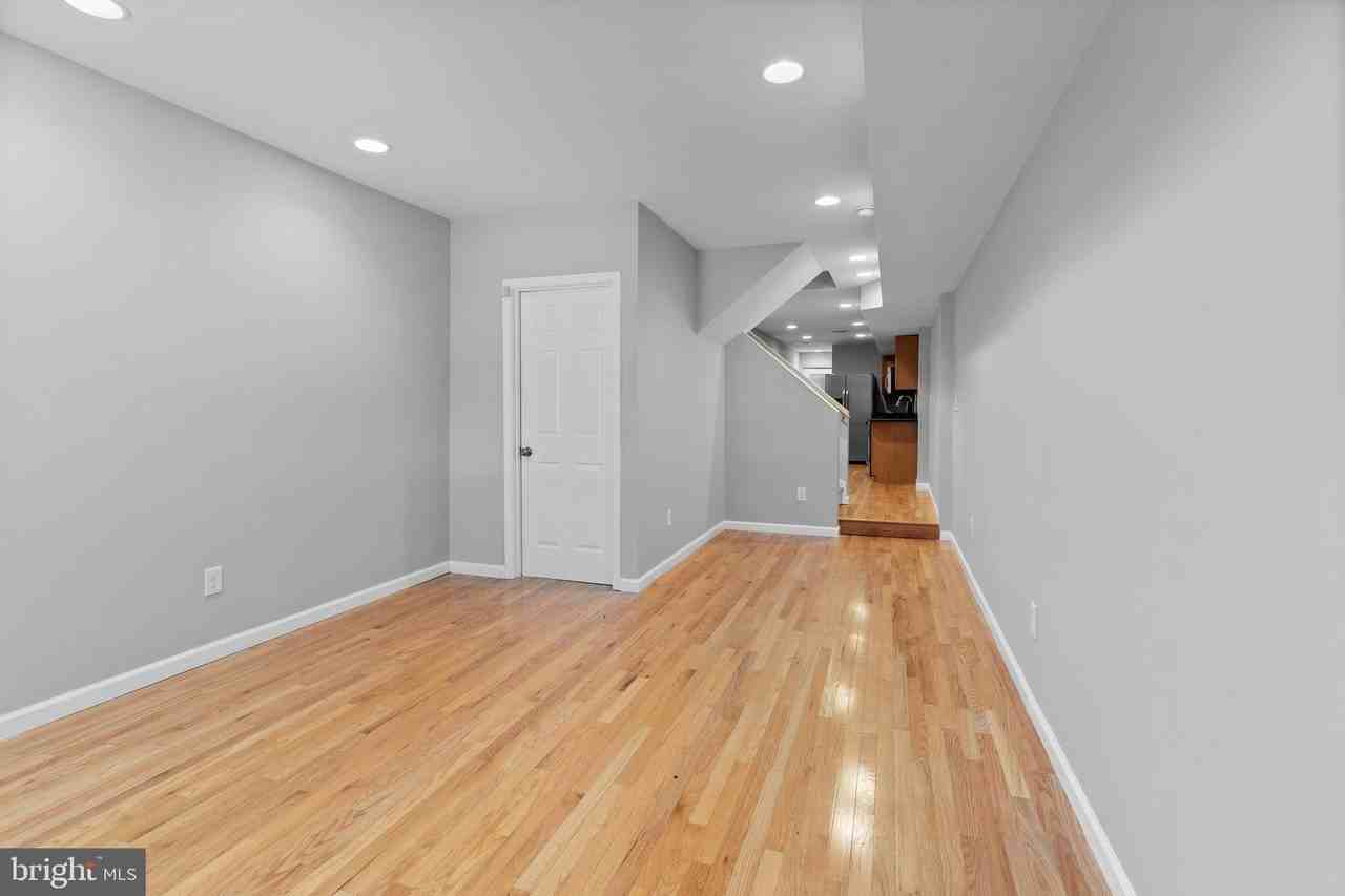 513 S Chester St - Photo 3 of 26