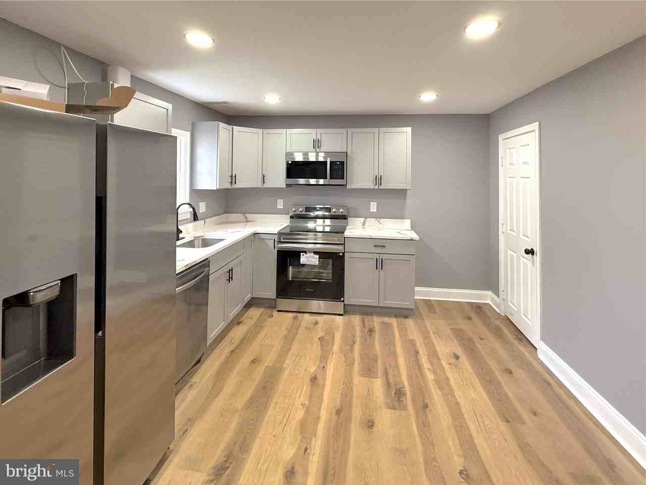 3703 6th St #2 - Photo 2 of 20
