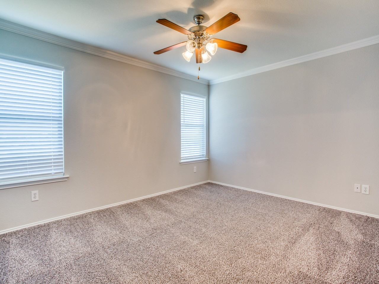 8438 Jay St #8438 - Photo 7 of 11