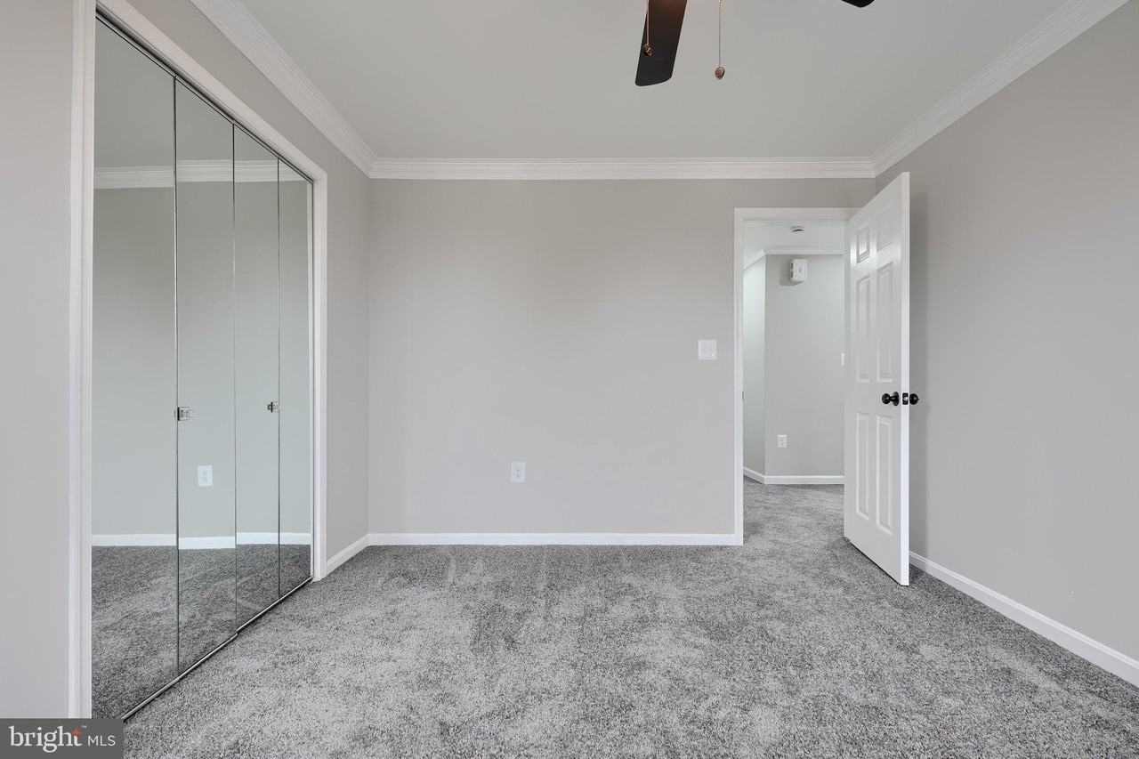 1727 Magnolia Ave - Photo 4 of 25