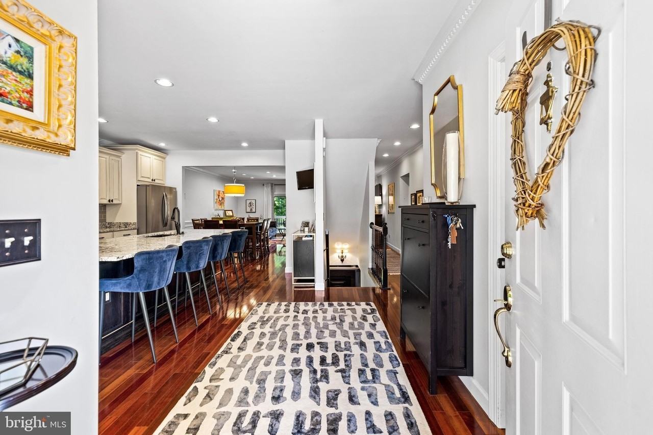 31 Iron Mill Garth - Photo 3 of 44