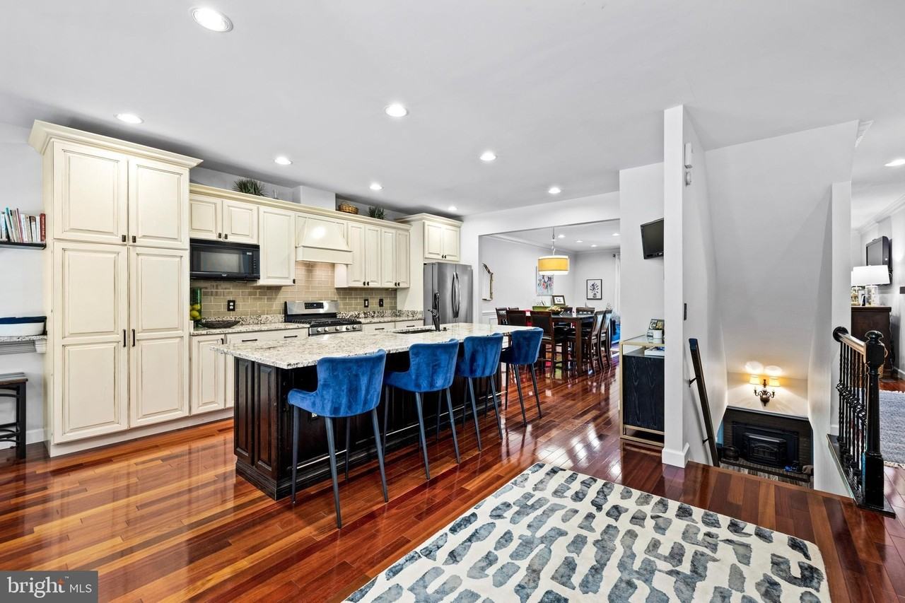 31 Iron Mill Garth - Photo 4 of 44