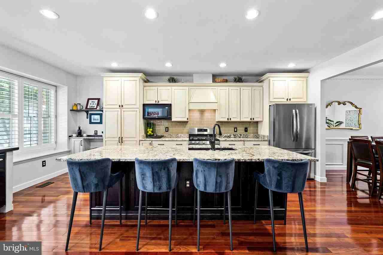31 Iron Mill Garth - Photo 7 of 44