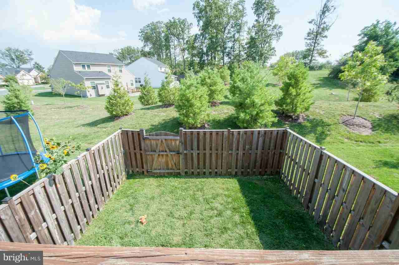 5813 Whiterose Way - Photo 4 of 15