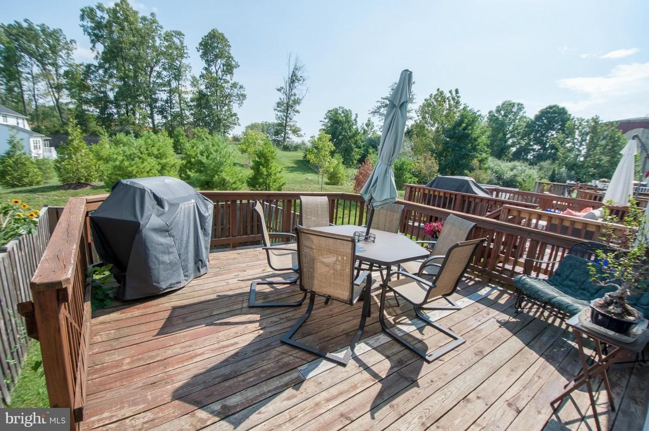 5813 Whiterose Way - Photo 5 of 15