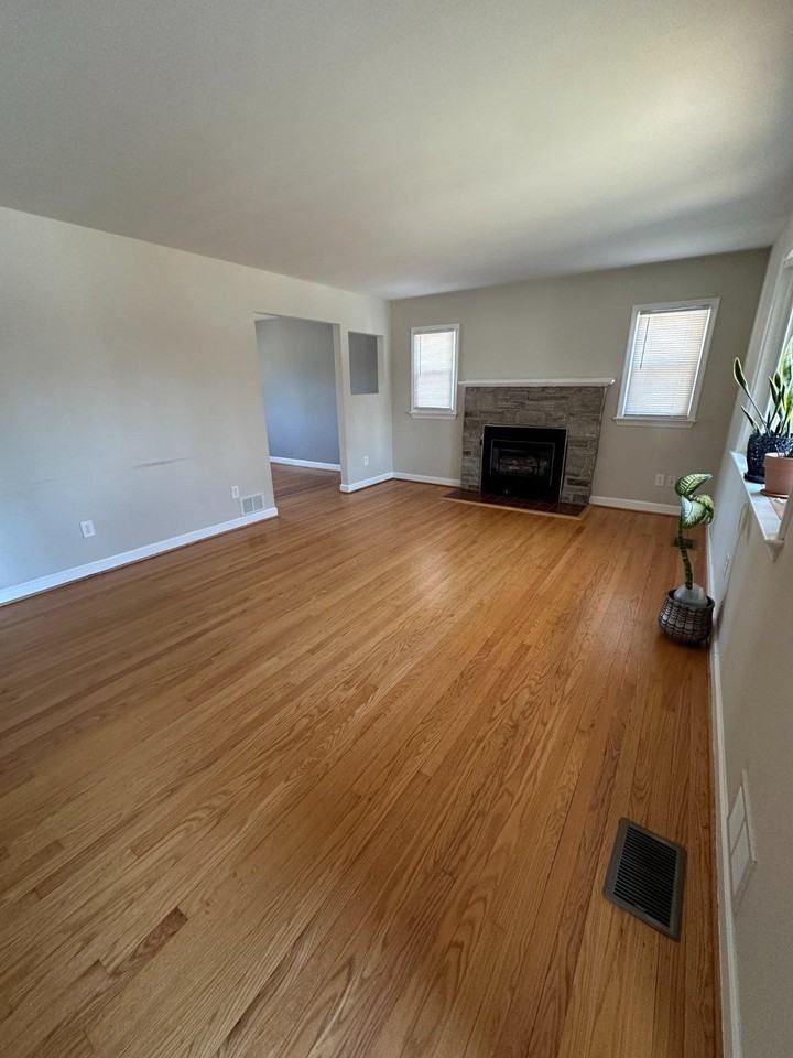 5118 Avoca Ave - Photo 3 of 23