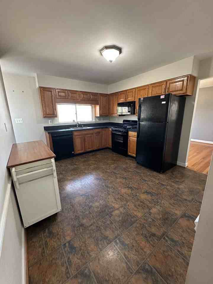 5118 Avoca Ave - Photo 7 of 23