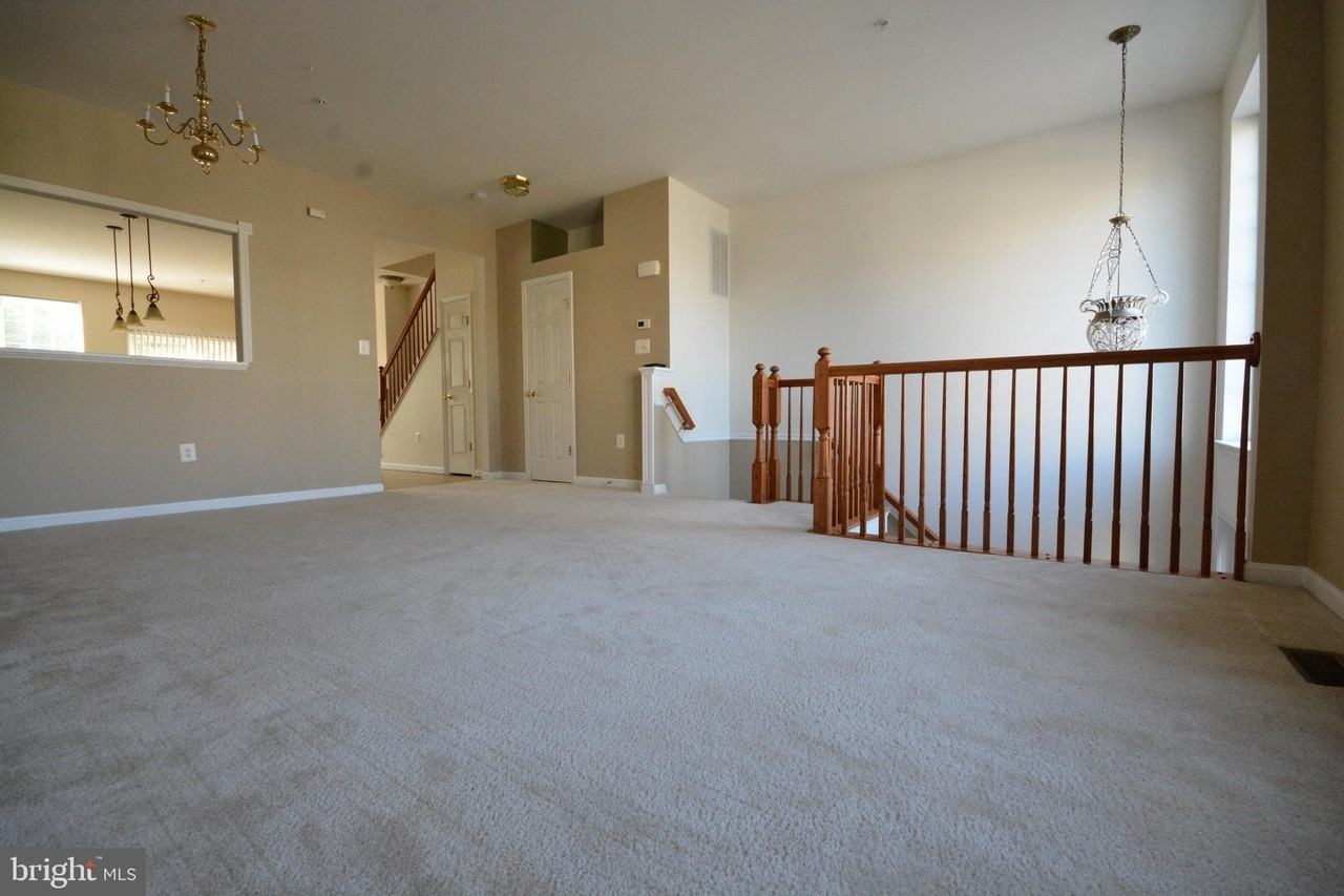 421 Green Fern Cir - Photo 3 of 23
