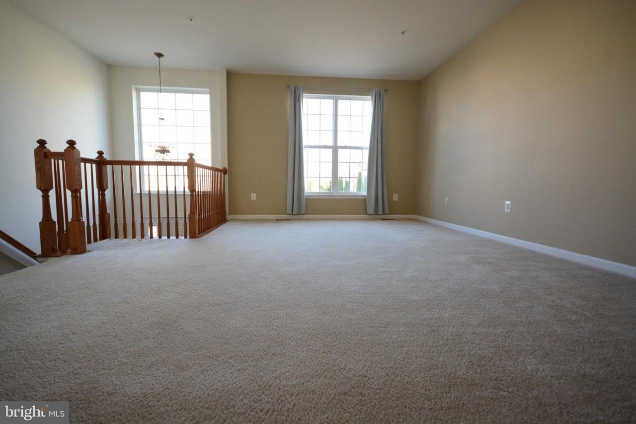 421 Green Fern Cir - Photo 5 of 23