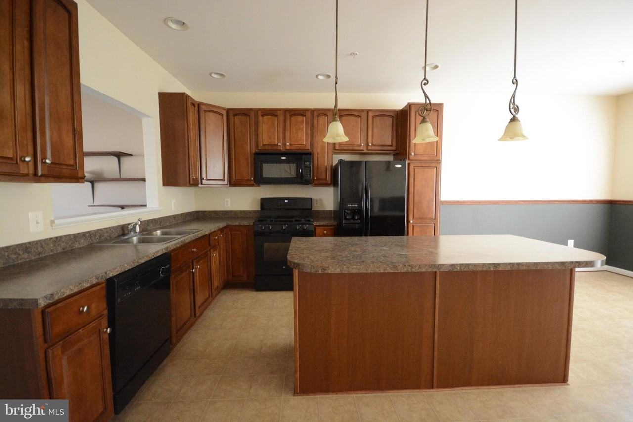 421 Green Fern Cir - Photo 6 of 23