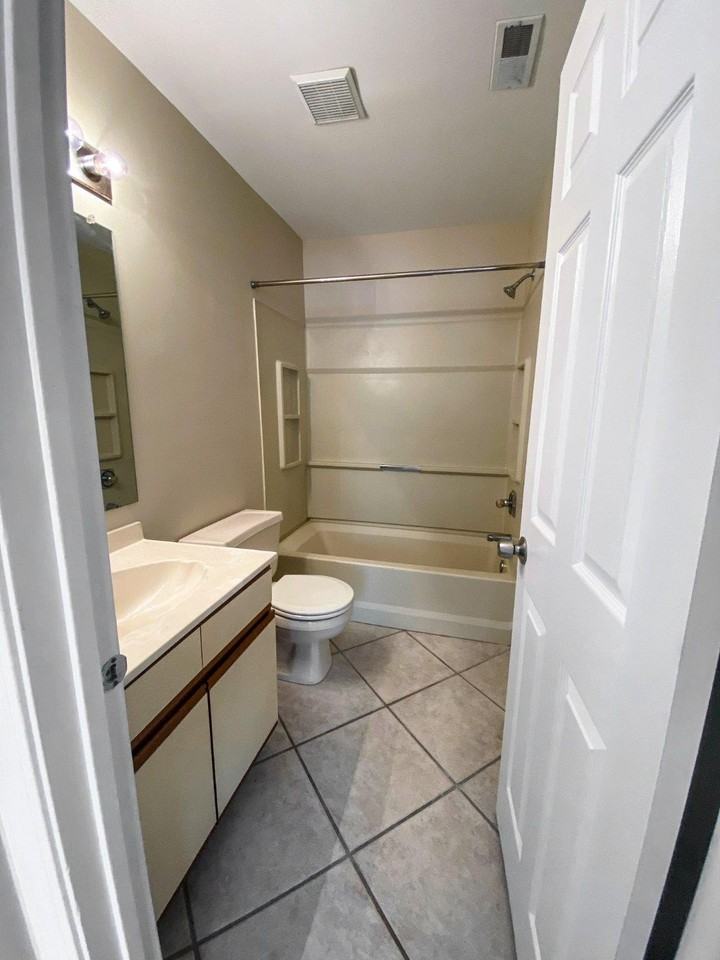 60 Summit Ct - Photo 6 of 17