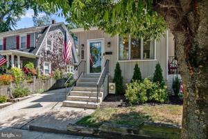 featured image of 158 Lafayette Rd