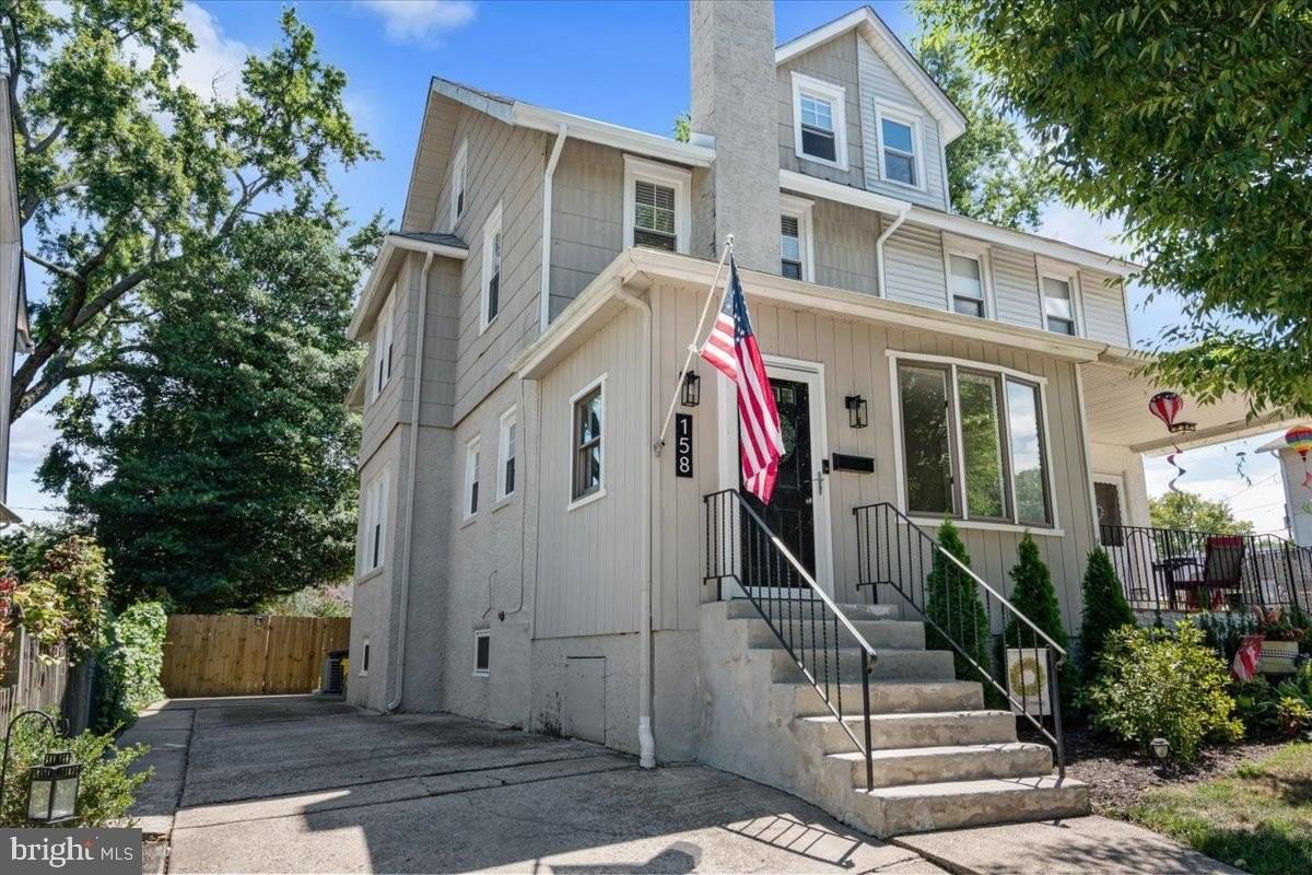 158 Lafayette Rd - Photo 4 of 29