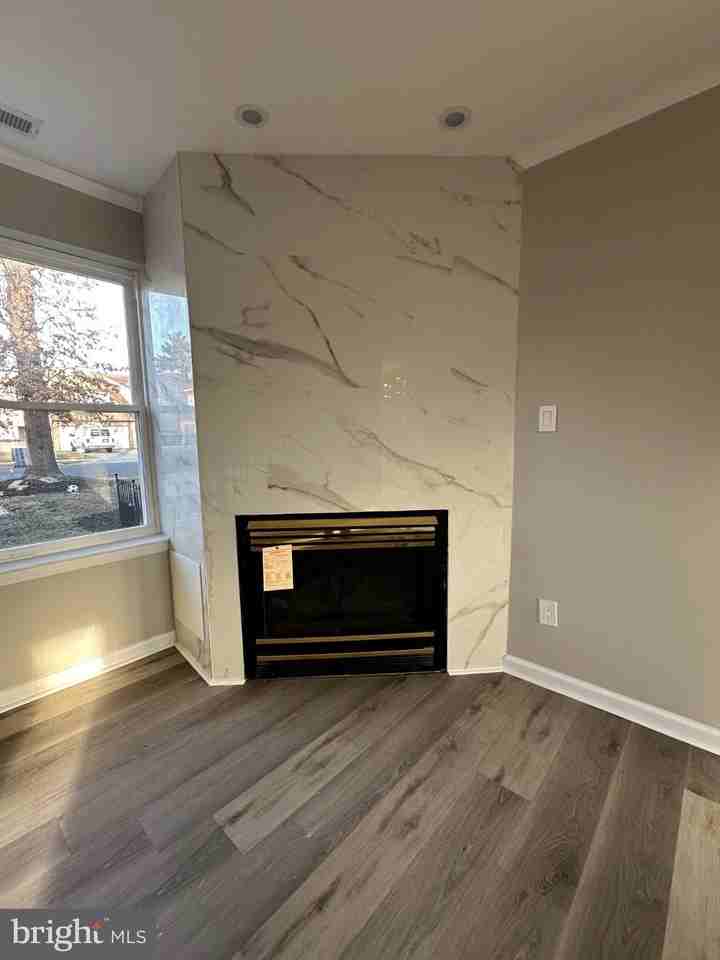 14 Buttonwood Rd - Photo 4 of 35