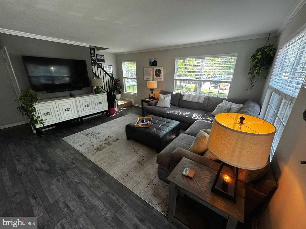 3917 Captain Molly Cir - Photo 2 of 44