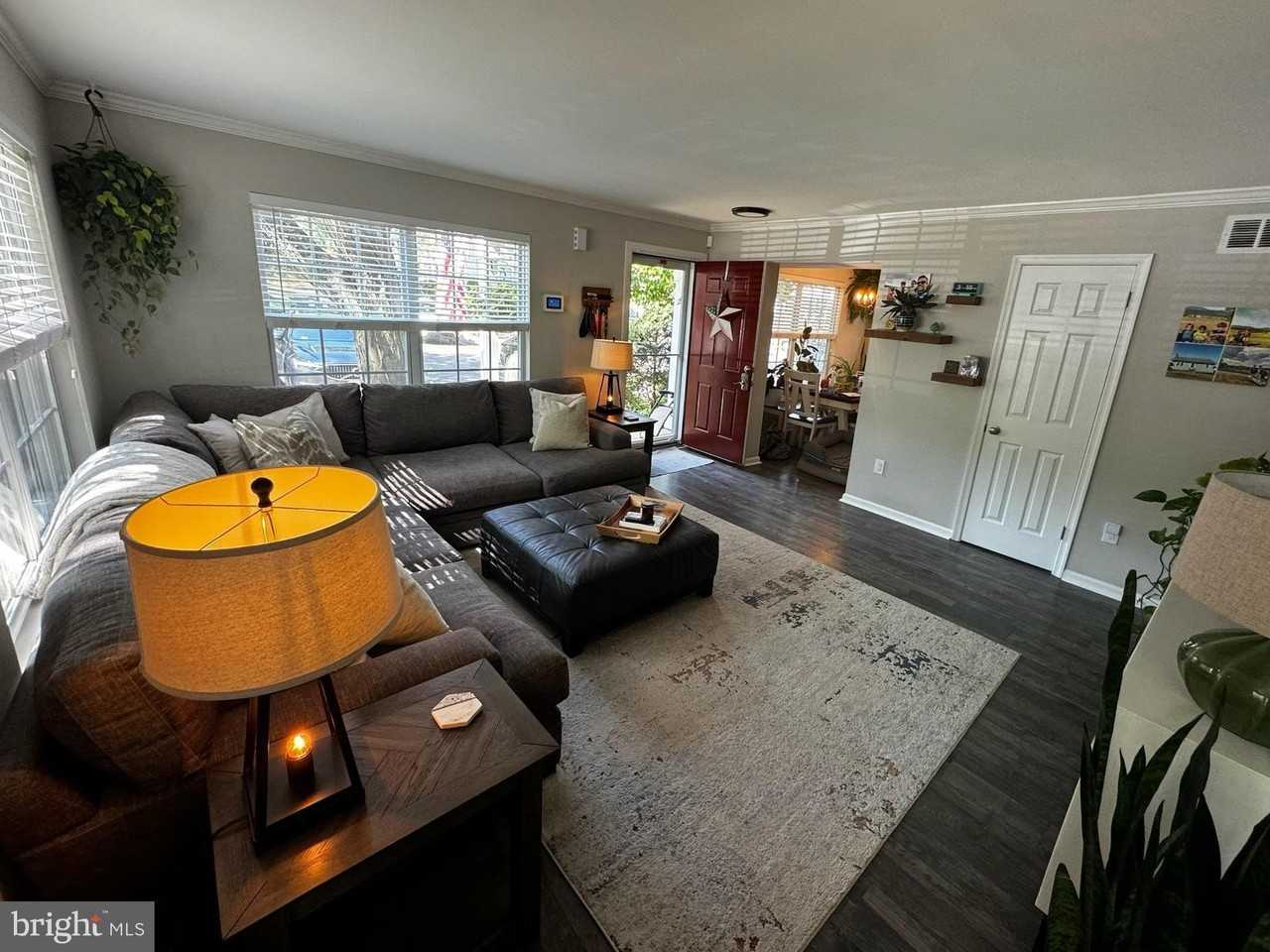 3917 Captain Molly Cir - Photo 6 of 44