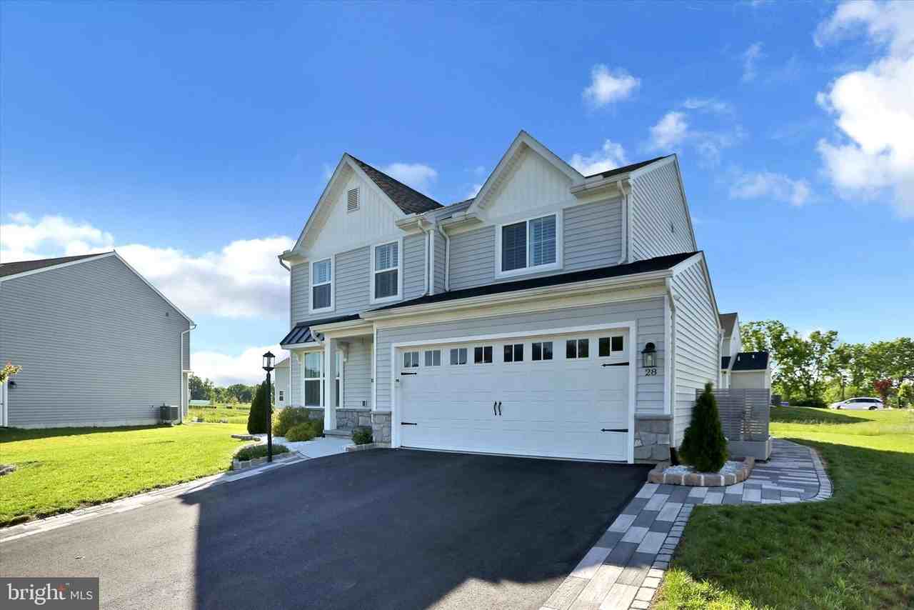 28 Long Bend Dr - Photo 3 of 46