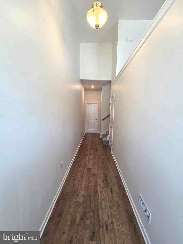 1883 Boulder Dr - Photo 5 of 38