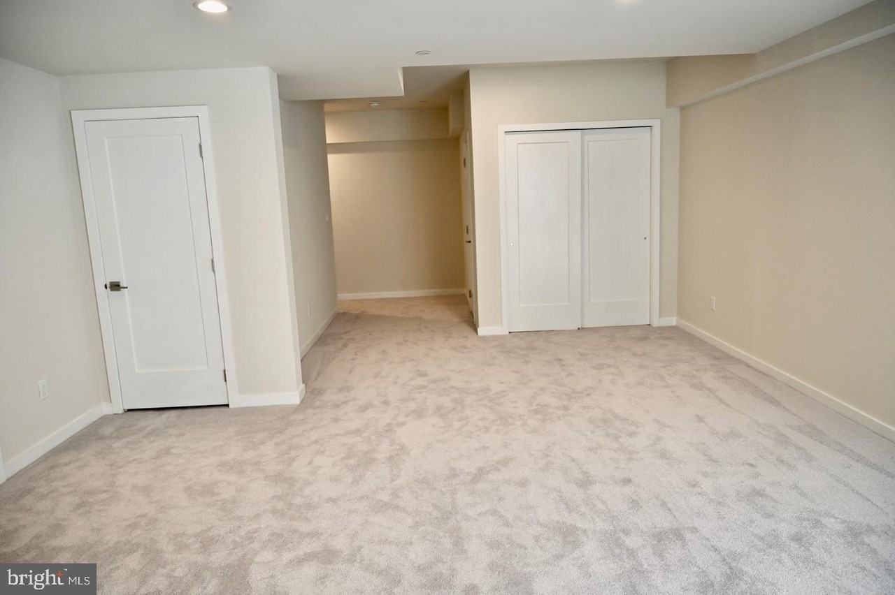 106 Segel Dr - Photo 2 of 17