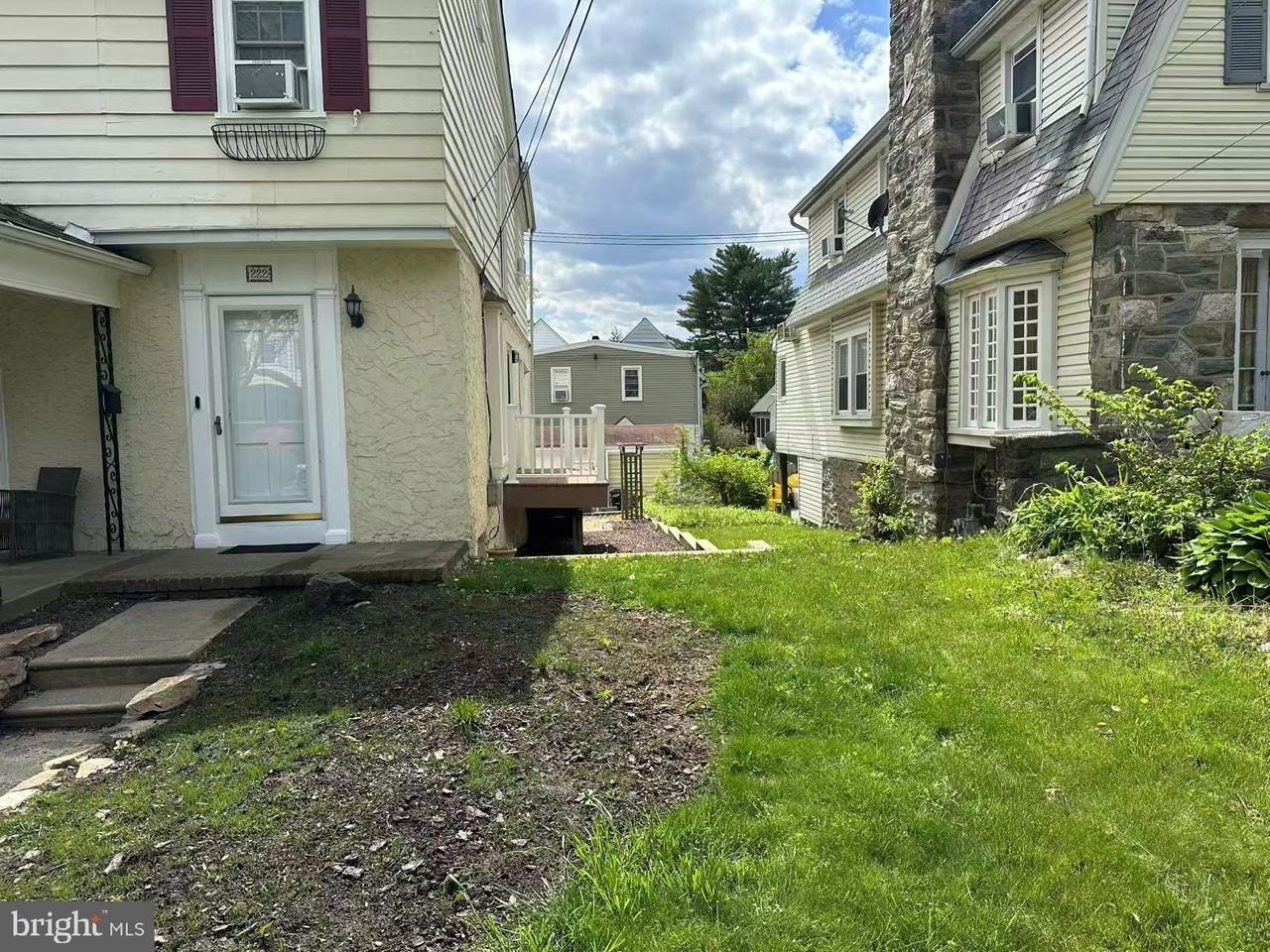 222 Rock Glen Rd - Photo 5 of 25