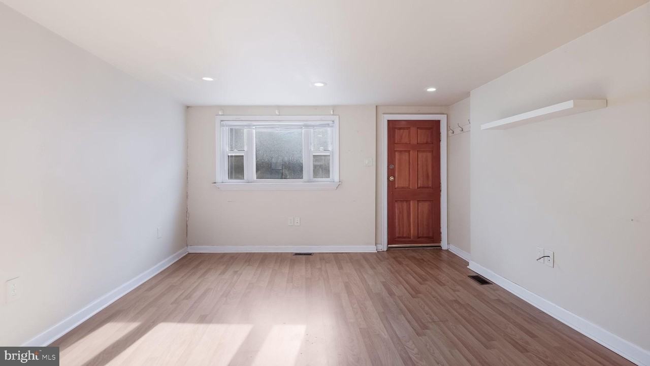731 Carpenter St - Photo 2 of 28