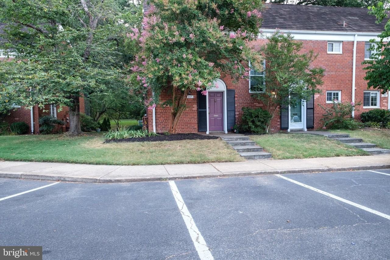 3117 Ravensworth Pl - Photo 2 of 25
