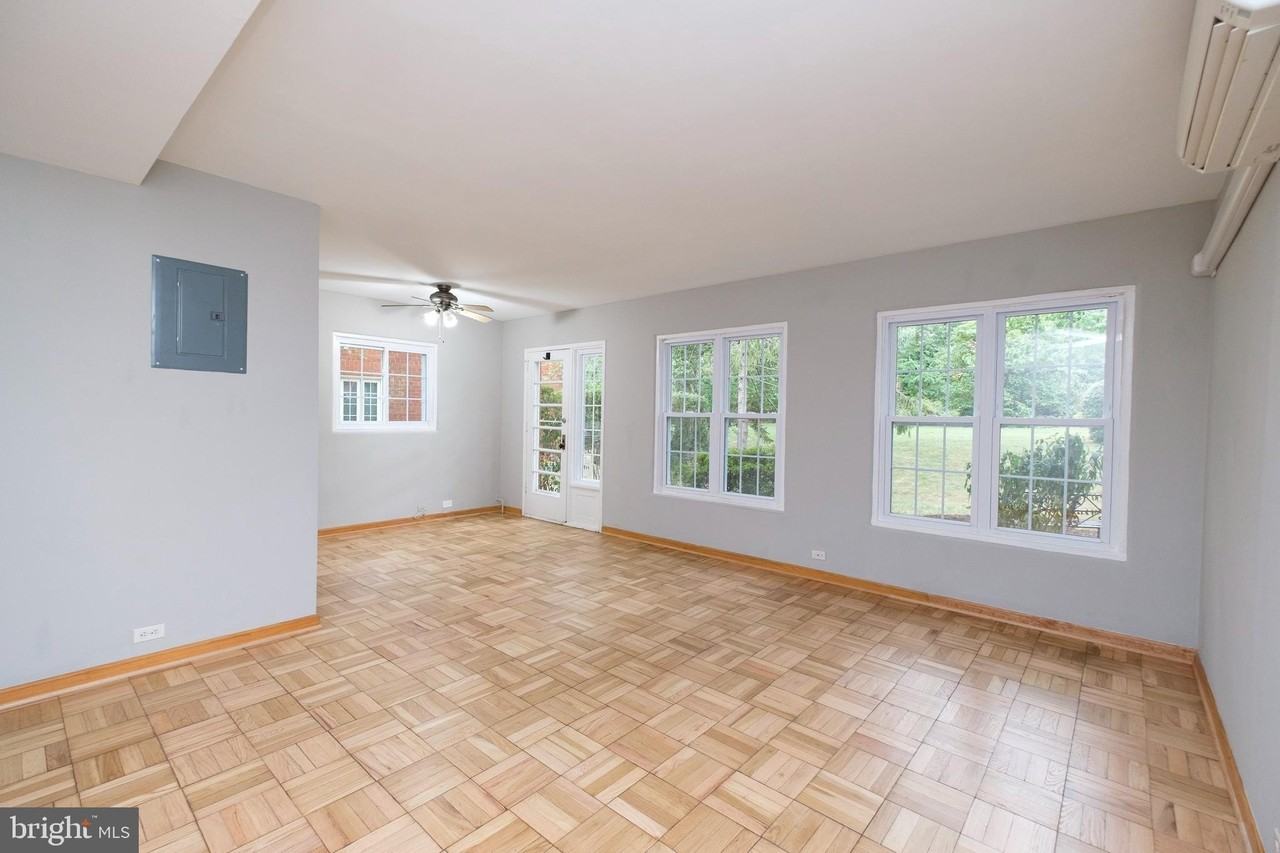 3117 Ravensworth Pl - Photo 4 of 25