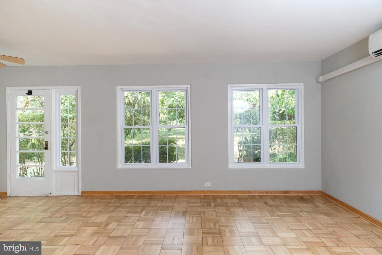 3117 Ravensworth Pl - Photo 5 of 25