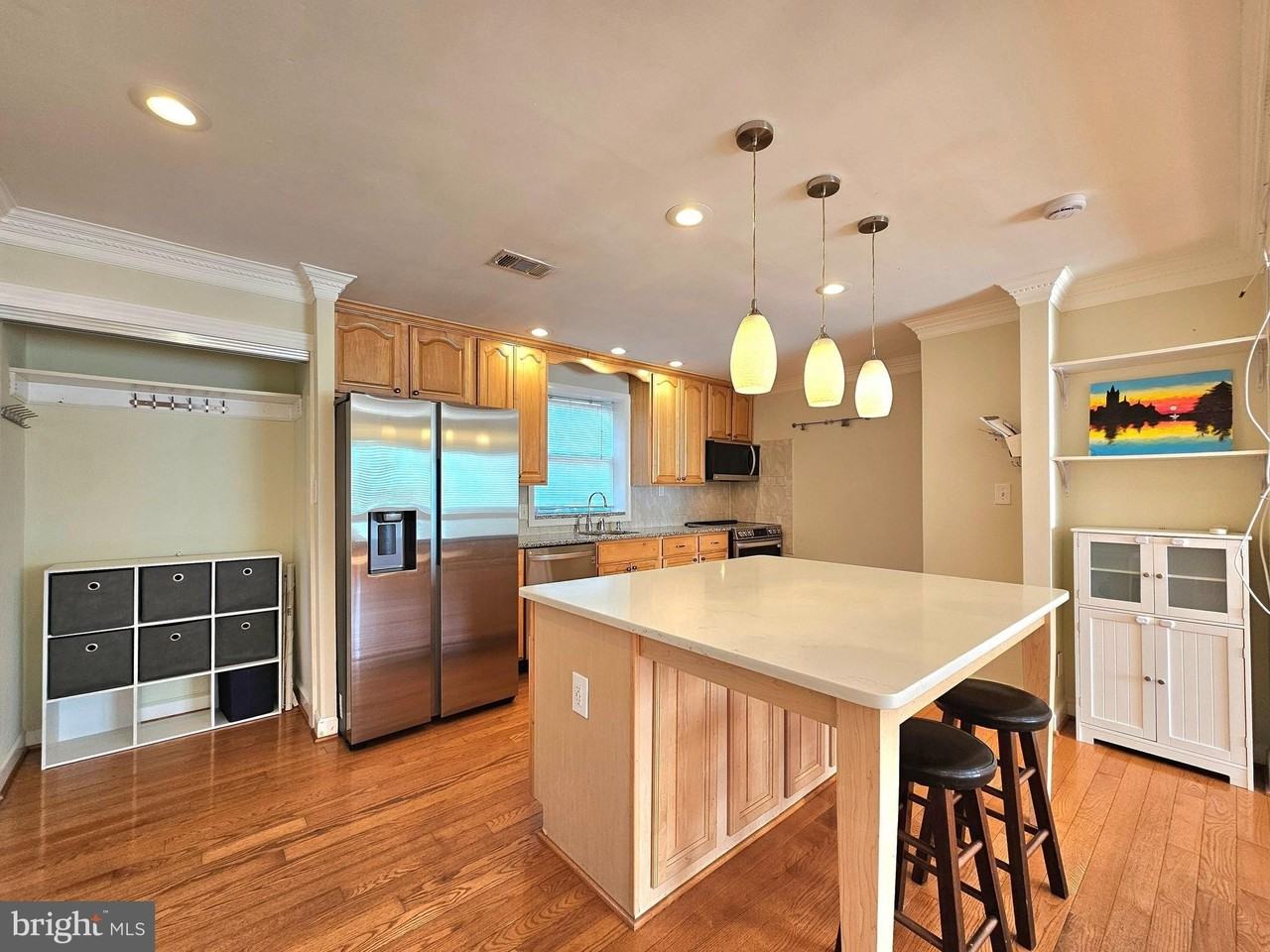 3109 Mosby St - Photo 4 of 27