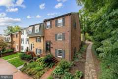 3885 Chain Bridge Rd - Photo 1 of 1