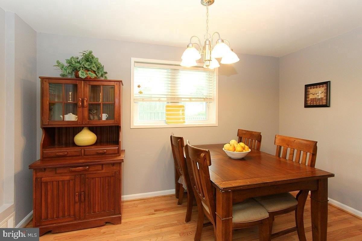 4272 Allison Cir - Photo 5 of 36