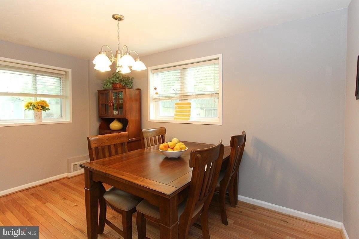 4272 Allison Cir - Photo 7 of 36