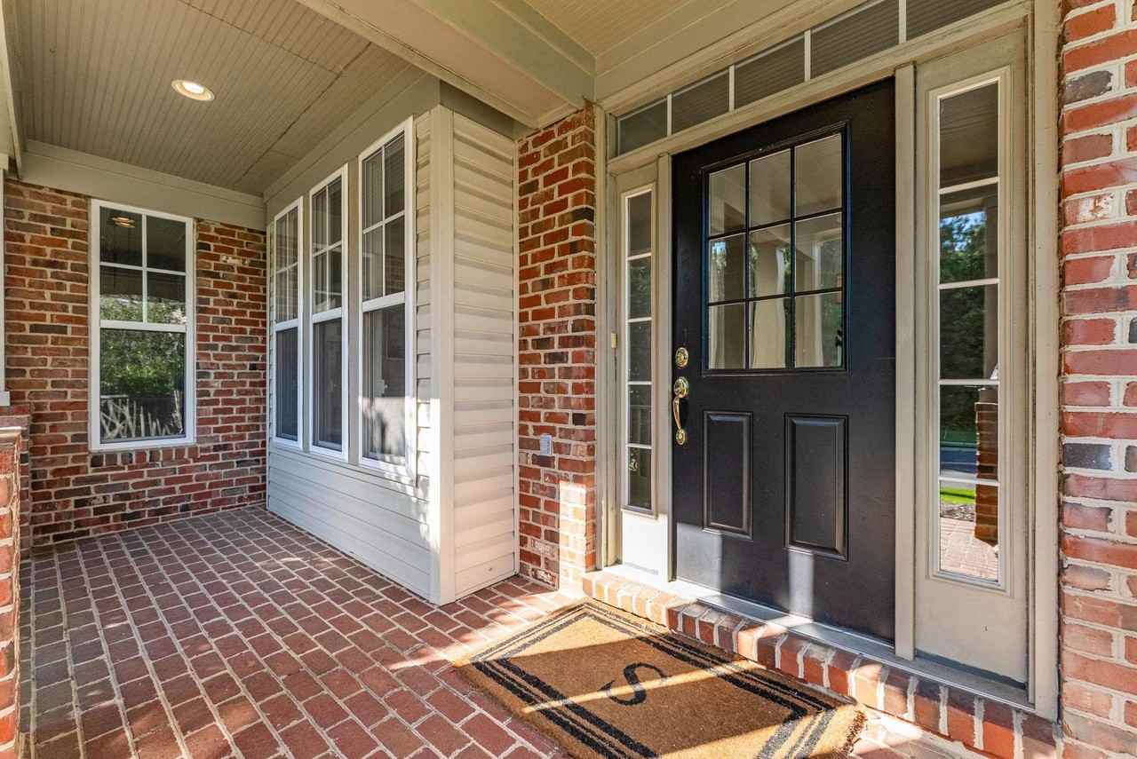 4039 Cray Dr - Photo 4 of 50