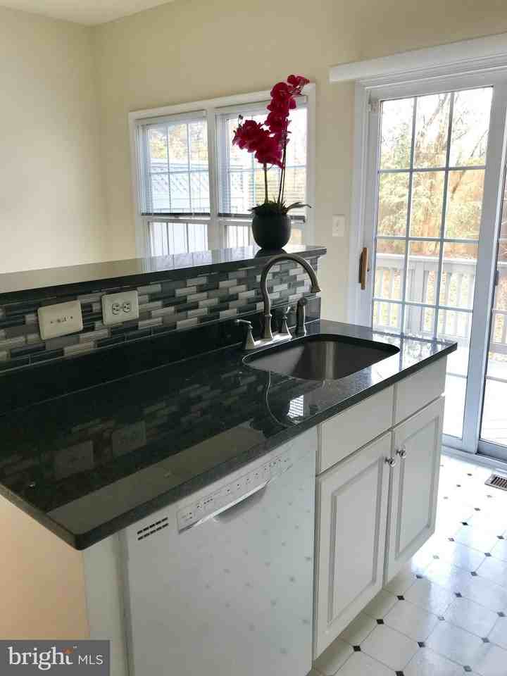 8904 Ashgrove House Ln - Photo 3 of 24