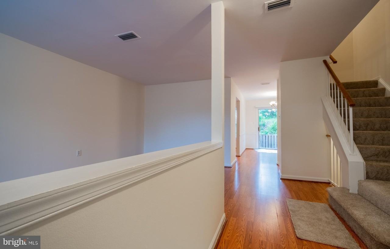 14167 Royal Oak Ln - Photo 2 of 31
