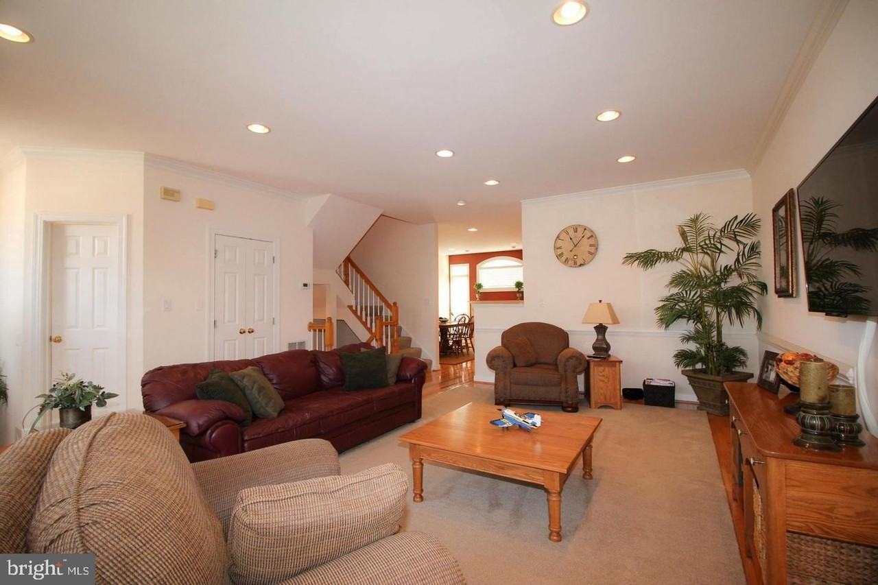 4553 Fair Valley Dr - Photo 3 of 25