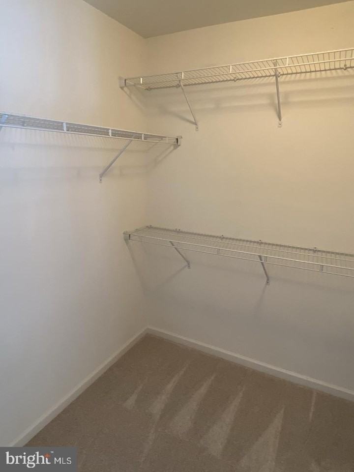 39 Stocks St - Photo 4 of 8