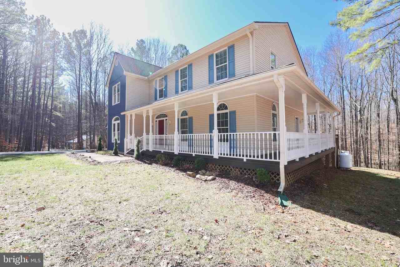23891 Deep Hollow Ln - Photo 3 of 46