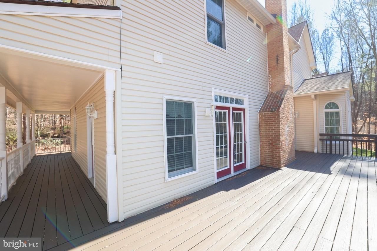 23891 Deep Hollow Ln - Photo 7 of 46