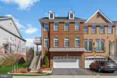 43245 Mitcham Sq - Photo 1 of 1