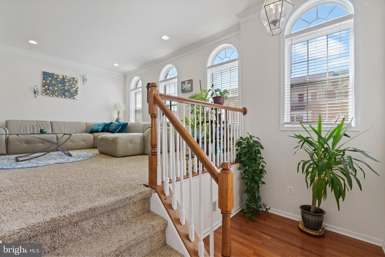 43245 Mitcham Sq - Photo 2 of 23