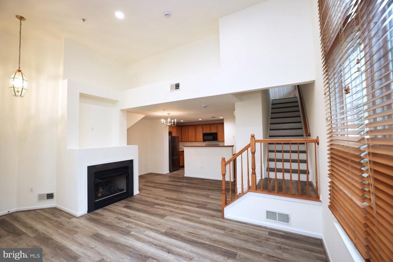 42309 Onyx Ter - Photo 5 of 29
