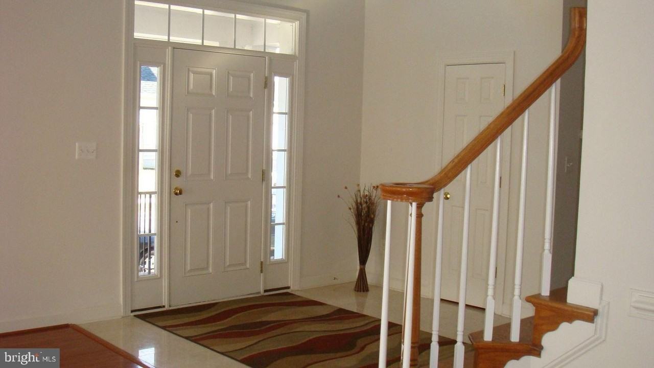5074 Anchorstone Dr - Photo 4 of 11