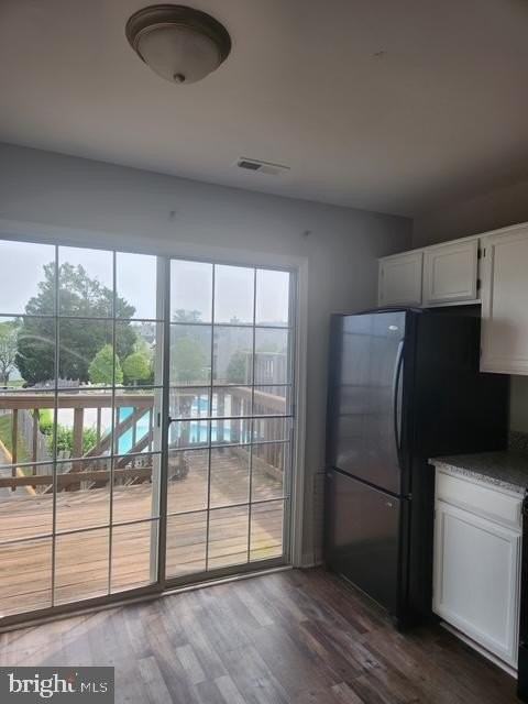 114 Westminster Ln #114 - Photo 4 of 17