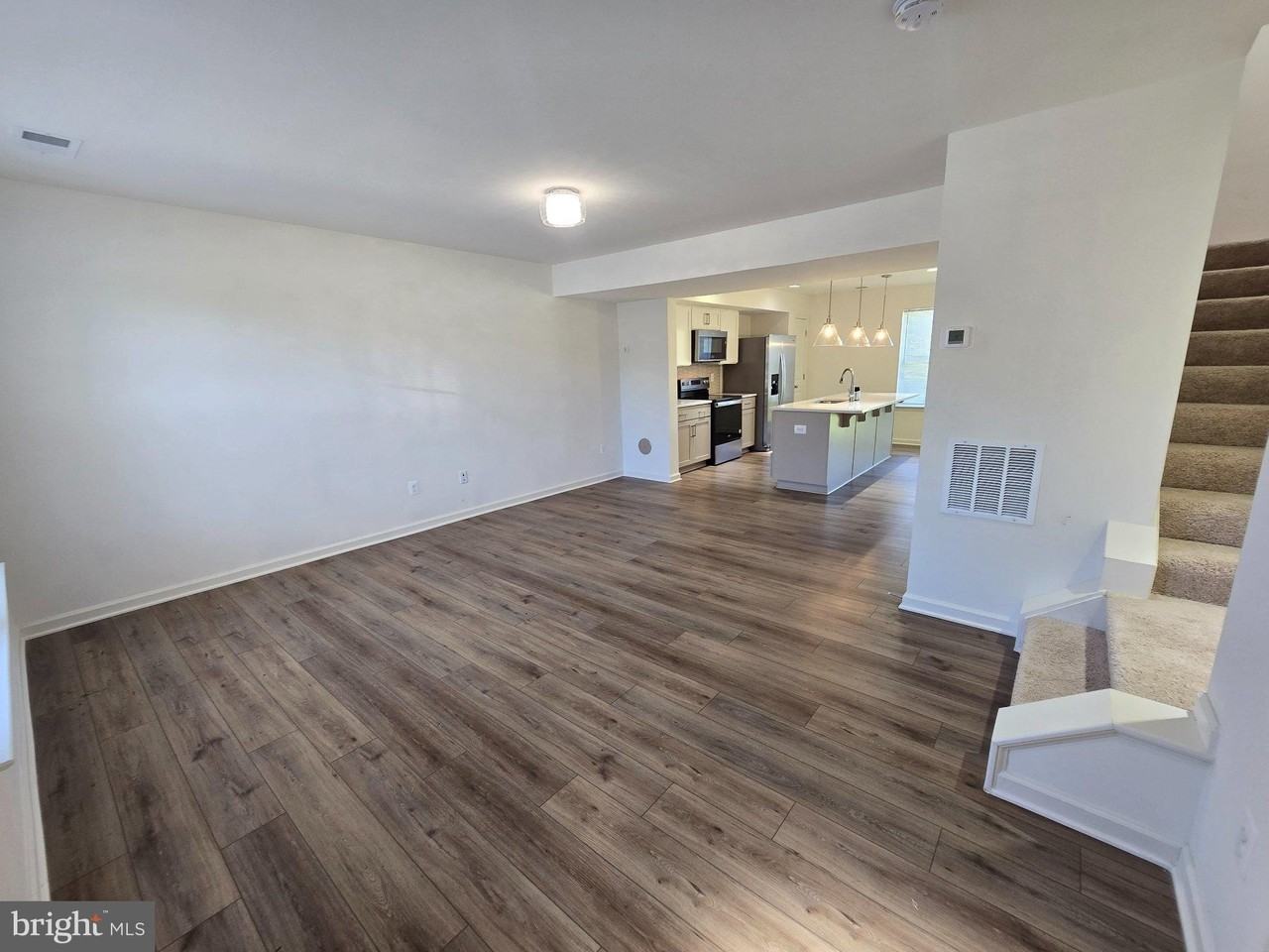 12 Pitch Pine Ct - Photo 3 of 30